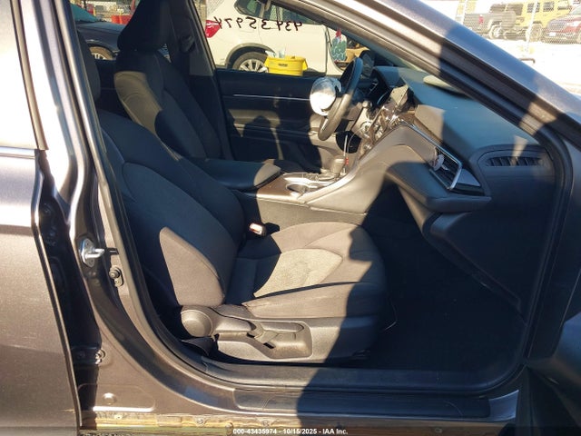 Toyota CAMRY LE 2022 4T1C11AK8NU066274 Image 5