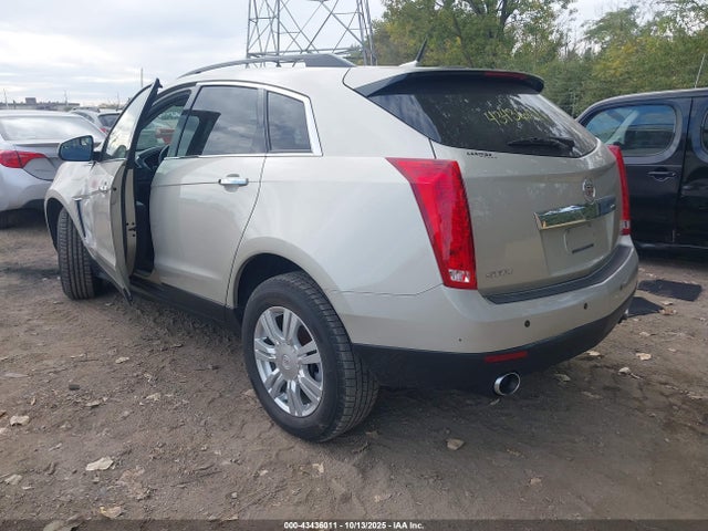 2013 CADILLAC SRX 3GYFNAE33DS638305 Photo 2