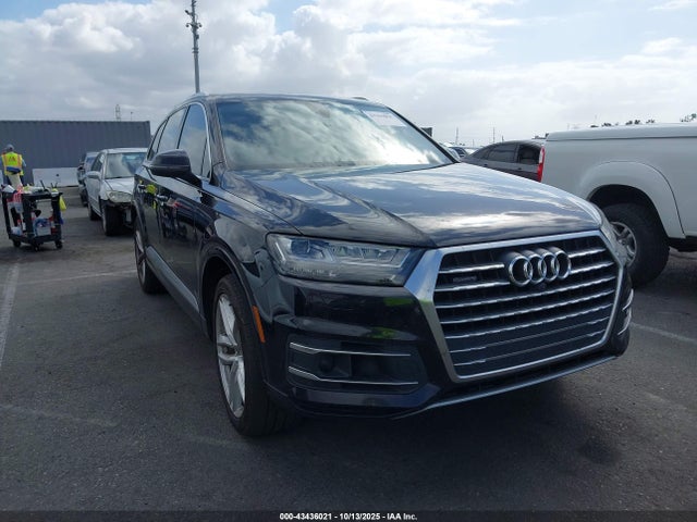 2017 AUDI Q7 WA1VAAF75HD011510 Photo 0