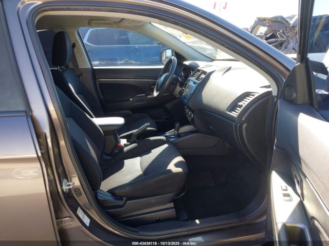 2018 MITSUBISHI OUTLANDER SPORT JA4AP3AU0JU022345 Photo 4