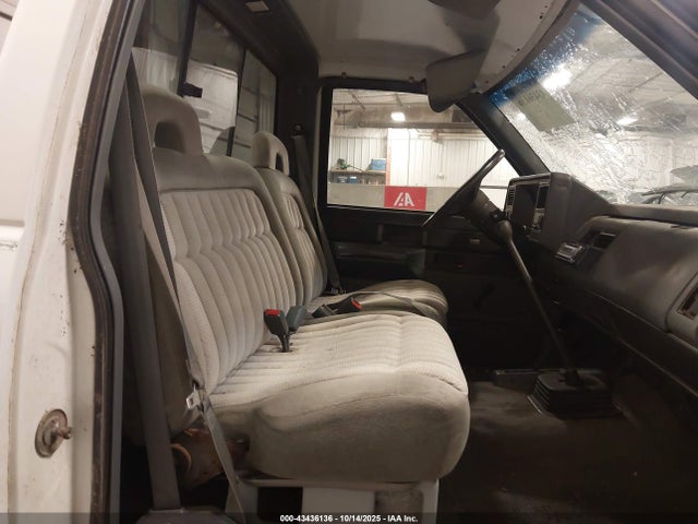 1989 CHEVROLET GMT-400 1GCDK14K9KZ240238 Photo 7