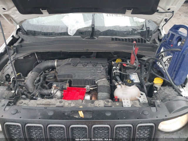43436212 :رقم المزاد ، ZACNJDC1XNPN69967 vin ، 2022 Jeep Renegade Trailhawk 4x4 مزاد بيع