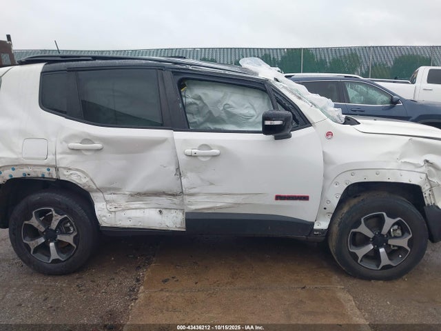 43436212 :رقم المزاد ، ZACNJDC1XNPN69967 vin ، 2022 Jeep Renegade Trailhawk 4x4 مزاد بيع