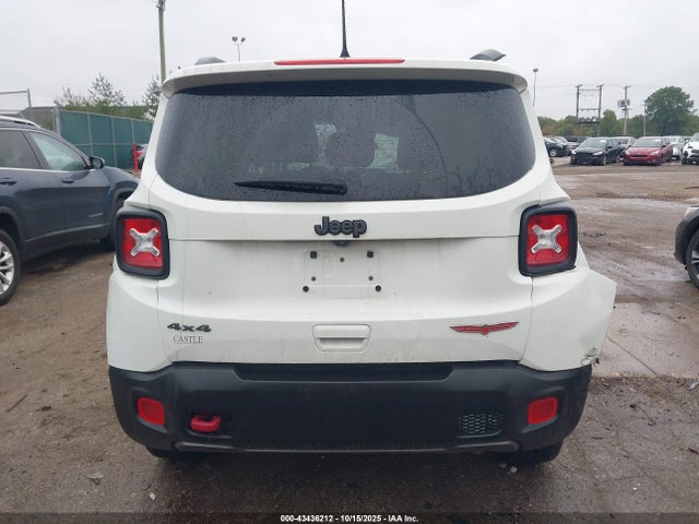 43436212 :رقم المزاد ، ZACNJDC1XNPN69967 vin ، 2022 Jeep Renegade Trailhawk 4x4 مزاد بيع
