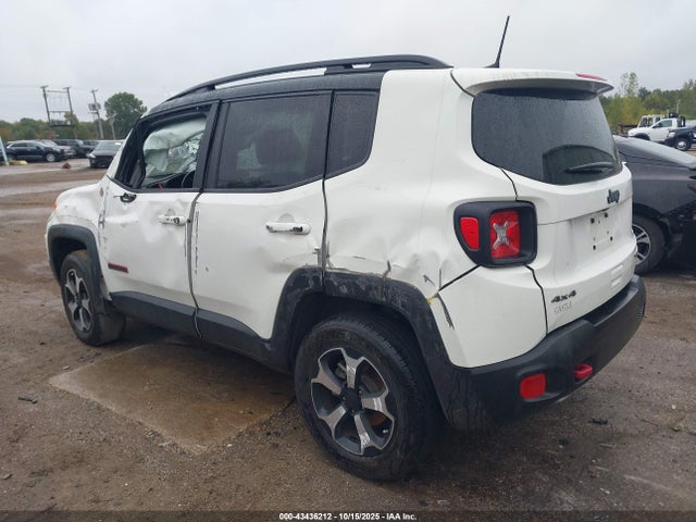 43436212 :رقم المزاد ، ZACNJDC1XNPN69967 vin ، 2022 Jeep Renegade Trailhawk 4x4 مزاد بيع