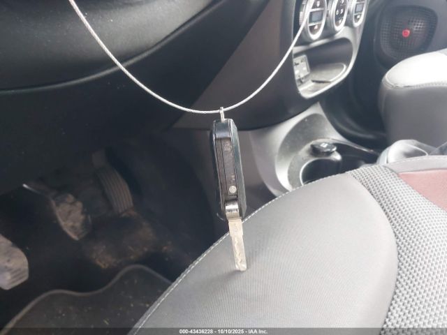 2014 FIAT 500L ZFBCFADH2EZ014246 Photo 10