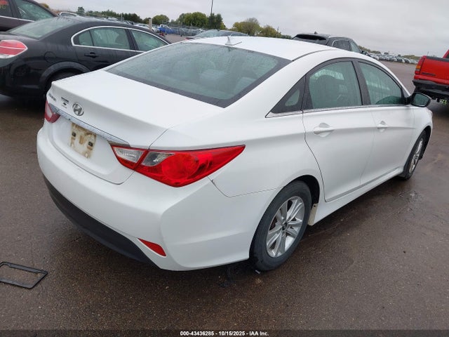 5NPEB4AC1EH889613 Hyundai SONATA GLS