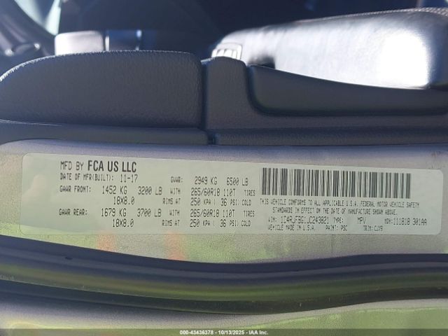 2018 JEEP GRAND CHEROKEE 1C4RJFBG1JC243821 Photo 8
