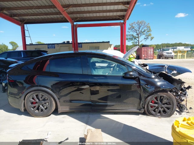 Tesla Model X Plaid 2025 7SAXCBE60SF462340 Image 14
