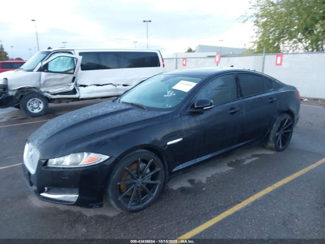 2015 JAGUAR XF SAJWA0FS2FPU61802 Photo 1