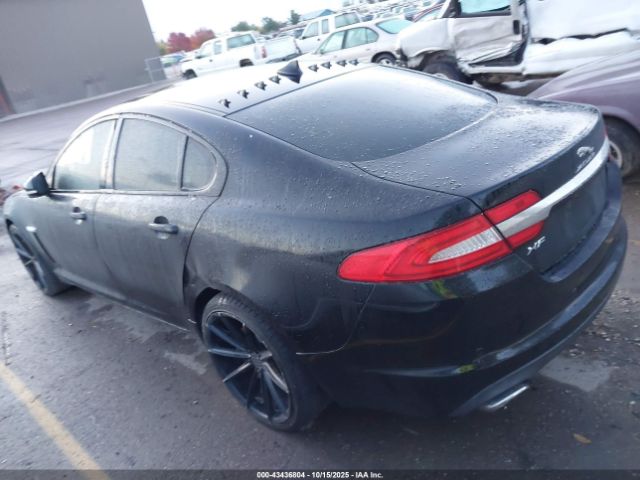 2015 JAGUAR XF SAJWA0FS2FPU61802 Photo 2
