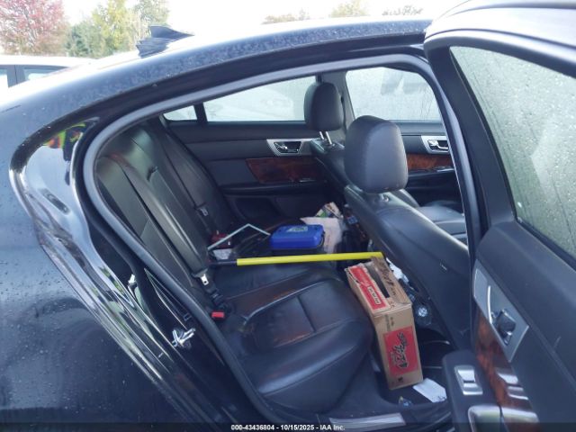 2015 JAGUAR XF SAJWA0FS2FPU61802 Photo 7