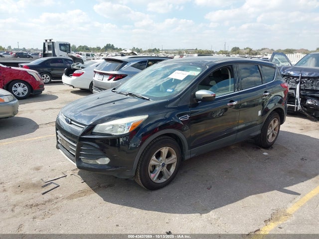 43437069 :رقم المزاد ، 1FMCU0GX0GUC41415 vin ، 2016 Ford Escape Se مزاد بيع