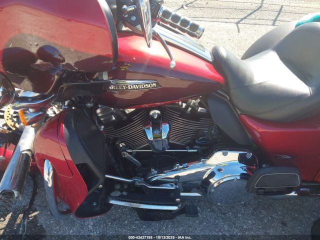 2018 HARLEY-DAVIDSON FLHTCUTG 1HD1MAD15JB857369 Photo 8