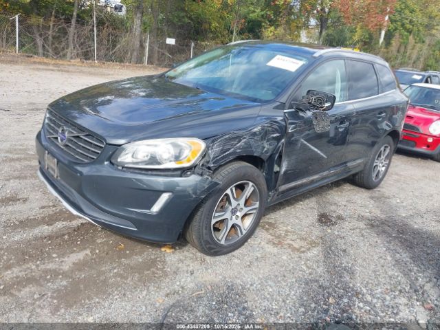 2015 VOLVO XC60 YV4902RC3F2611246 Photo 1