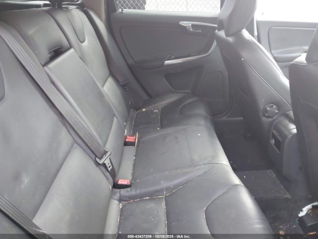 2015 VOLVO XC60 YV4902RC3F2611246 Photo 7