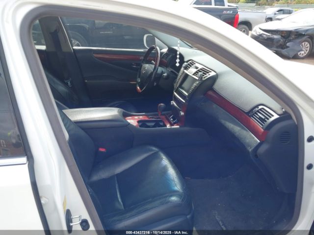 2012 LEXUS LS 460 JTHBL5EF7C5112830 Photo 4