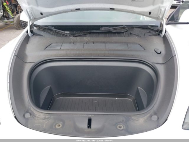 2022 TESLA MODEL Y 7SAYGAEE9NF516703 Photo 9