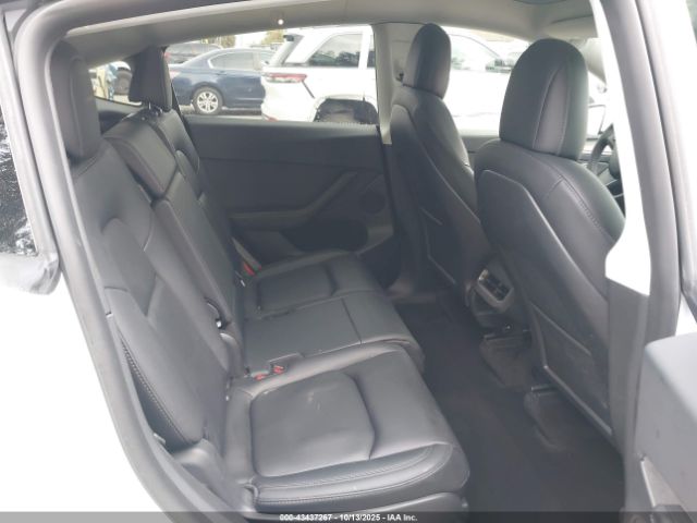 2022 TESLA MODEL Y 7SAYGAEE9NF516703 Photo 7