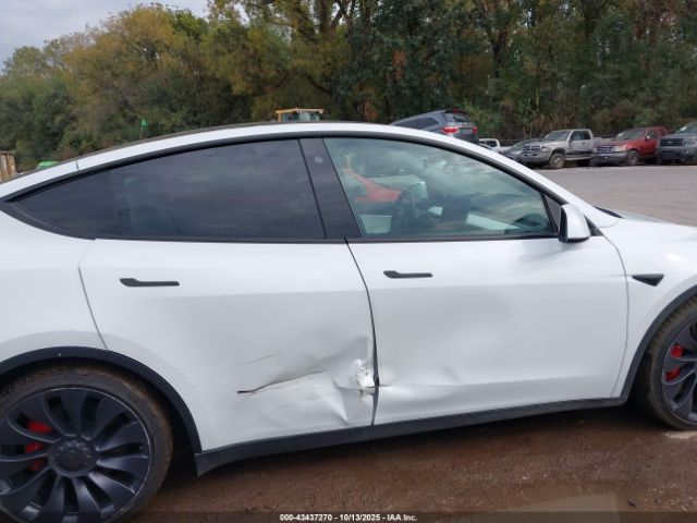 2022 TESLA MODEL Y 7SAYGDEF1NF339915 Photo 5