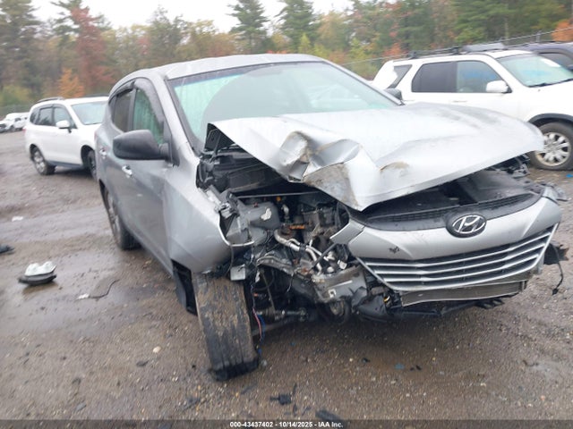 KM8JT3AF4FU110403 Hyundai TUCSON GLS