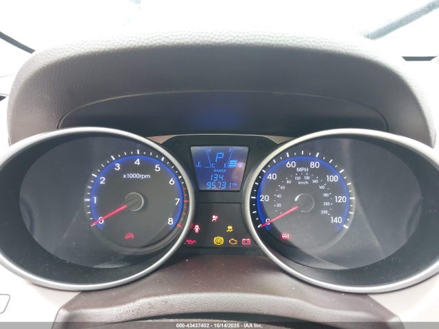 KM8JT3AF4FU110403 Hyundai TUCSON GLS