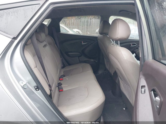 KM8JT3AF4FU110403 Hyundai TUCSON GLS
