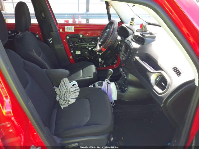 Продаж на аукціоні авто 2017 Jeep Renegade Latitude Fwd, vin: ZACCJABB3HPG65642, номер лоту: 43437580