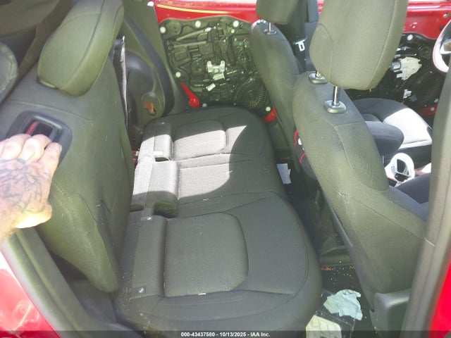 Продаж на аукціоні авто 2017 Jeep Renegade Latitude Fwd, vin: ZACCJABB3HPG65642, номер лоту: 43437580