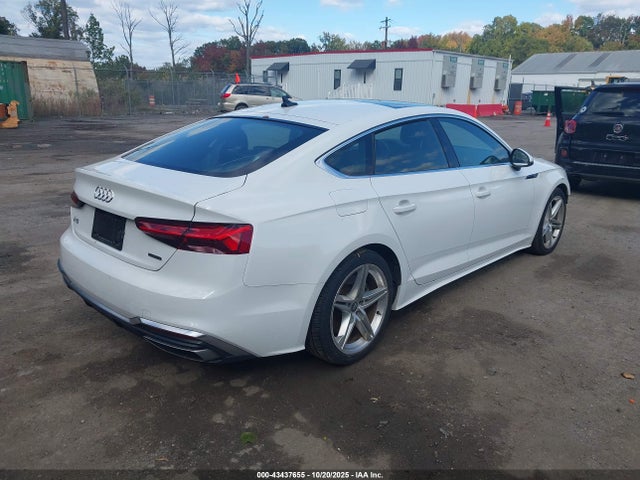 2021 AUDI A5 SPORTBACK WAUDACF57MA016809 Photo 3