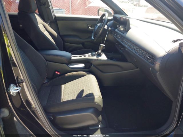 2024 HONDA HR-V 3CZRZ1H50RM724407 Photo 4