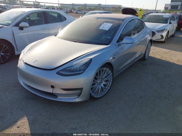 2018 TESLA MODEL 3 5YJ3E1EA5JF006983 Photo 1