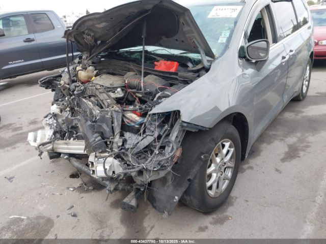 2022 CHRYSLER PACIFICA 2C4RC1BG3NR167805 Photo 5