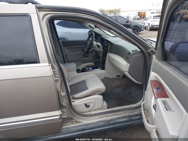 2005 JEEP GRAND CHEROKEE 1J4HR58225C504075 Photo 4