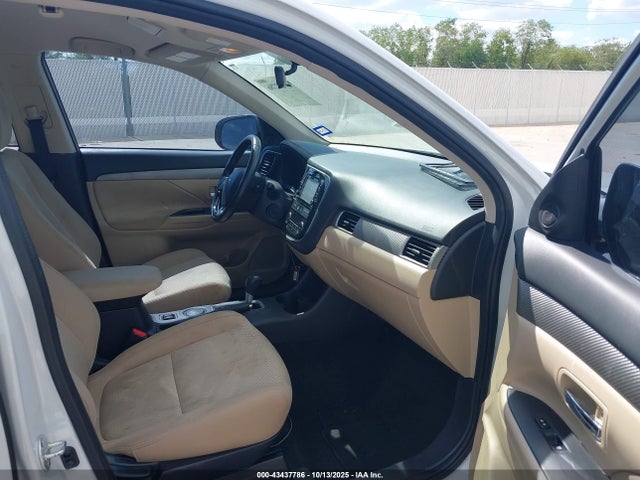 Mitsubishi mivec 2016 JA4AD3A32GZ025923 Image 5