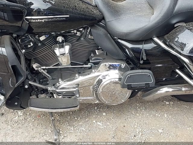 2019 HARLEY-DAVIDSON FLTRU 1HD1KGF1XKB658454 Photo 8