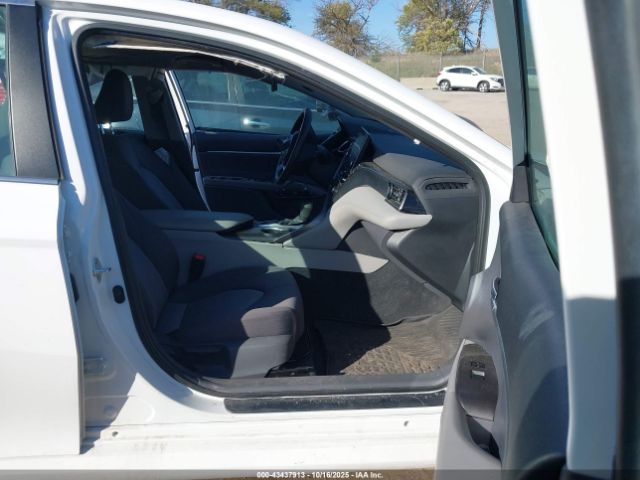 2021 TOYOTA CAMRY 4T1H31AK3MU566826 Photo 4