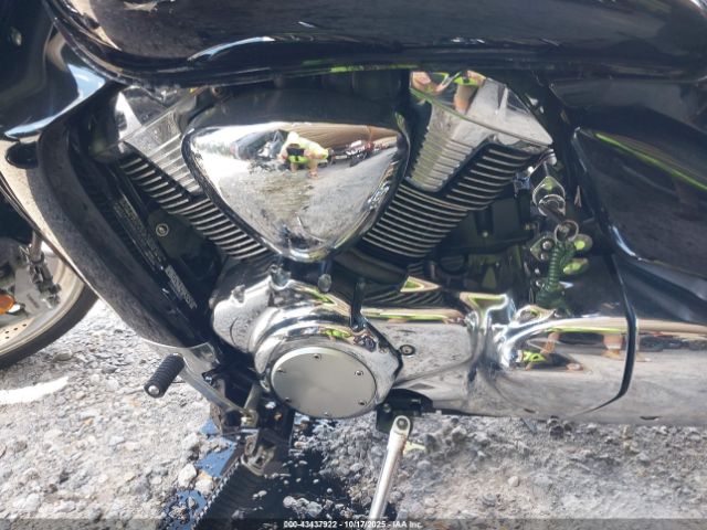 2006 SUZUKI M109R / VZR1800 JS1VY53A062102826 Photo 8