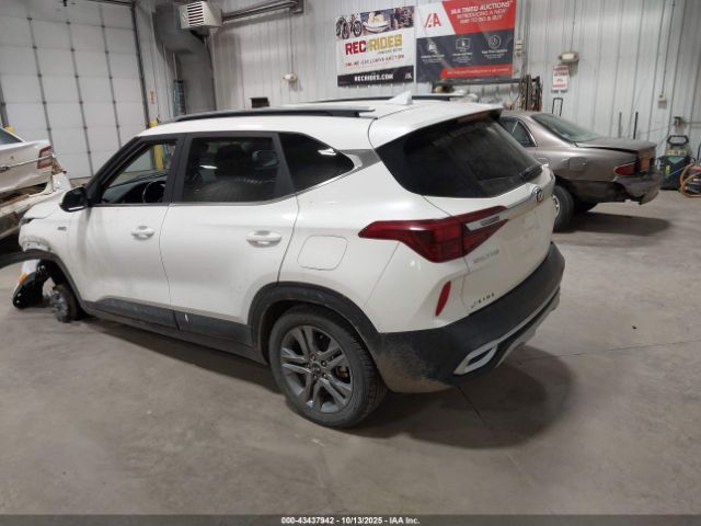 2021 KIA SELTOS KNDEUCAA2M7097654 Photo 2