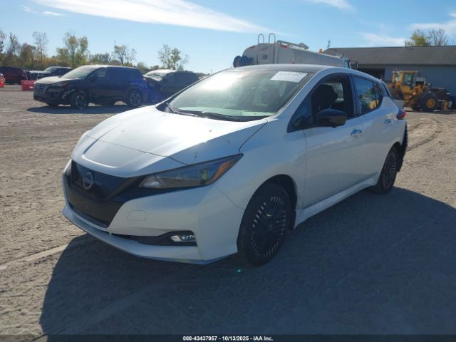 2024 NISSAN LEAF 1N4CZ1CV4RC552196 Photo 1