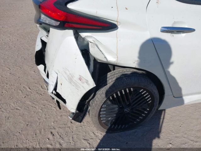 2024 NISSAN LEAF 1N4CZ1CV4RC552196 Photo 5