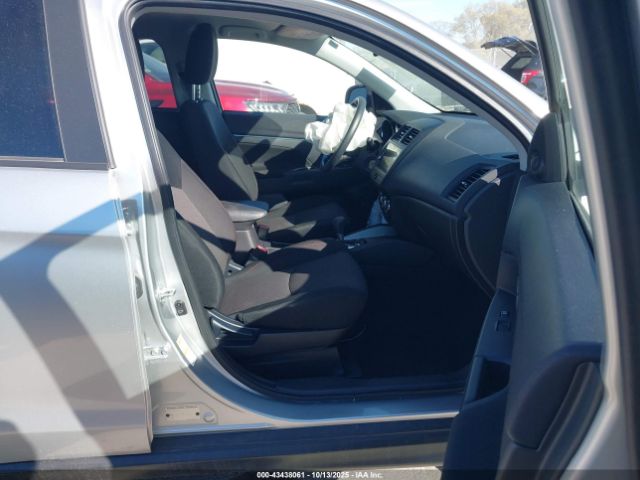 2019 MITSUBISHI OUTLANDER SPORT JA4AP3AU7KU024725 Photo 4