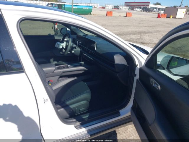 2025 HYUNDAI IONIQ 6 KMHM54AC2SA083586 Photo 4