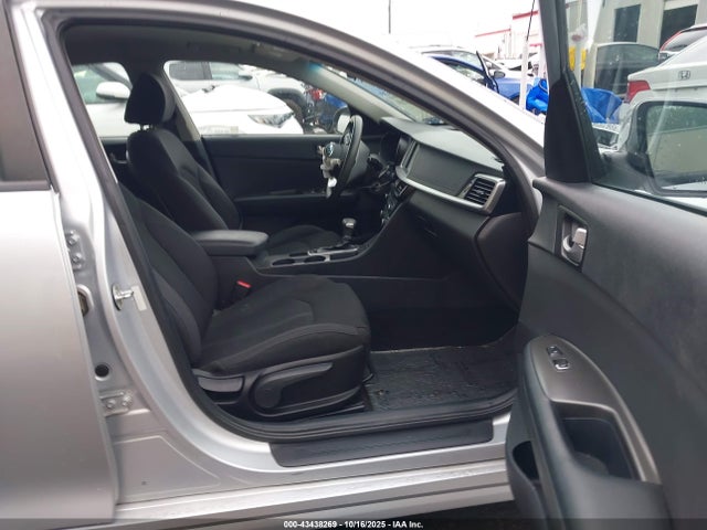 2019 KIA OPTIMA 5XXGT4L39KG334595 Photo 4