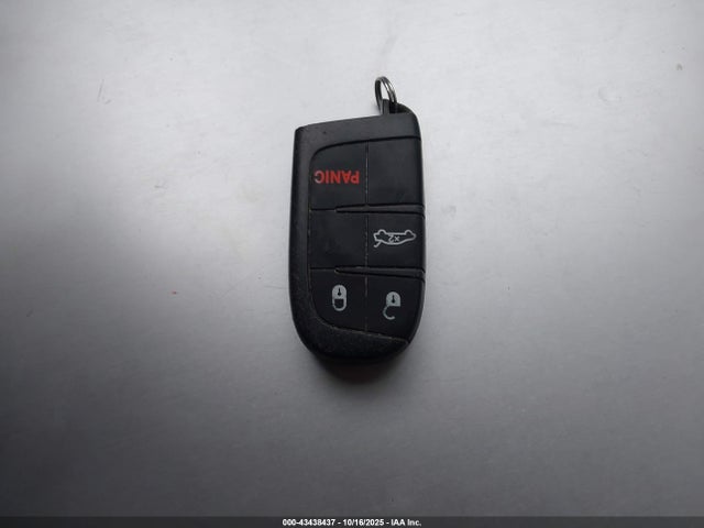 Продажа на аукционе авто 2016 Chrysler 200 S, vin: 1C3CCCBB6GN115773, номер лота: 43438437