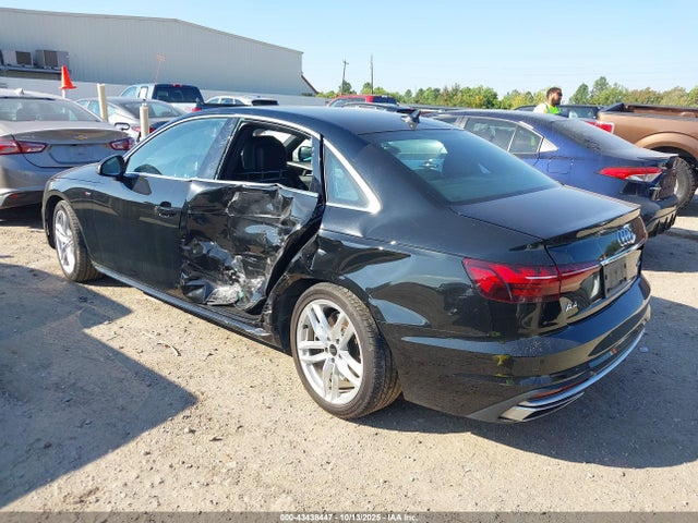 2024 AUDI A4 WAUEAAF44RN013172 Photo 2