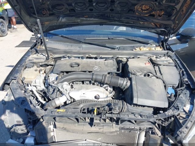 2019 MERCEDES-BENZ A 220 WDD3G4EB8KW027799 Photo 9