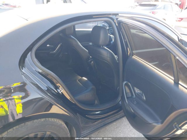 2019 MERCEDES-BENZ A 220 WDD3G4EB8KW027799 Photo 7