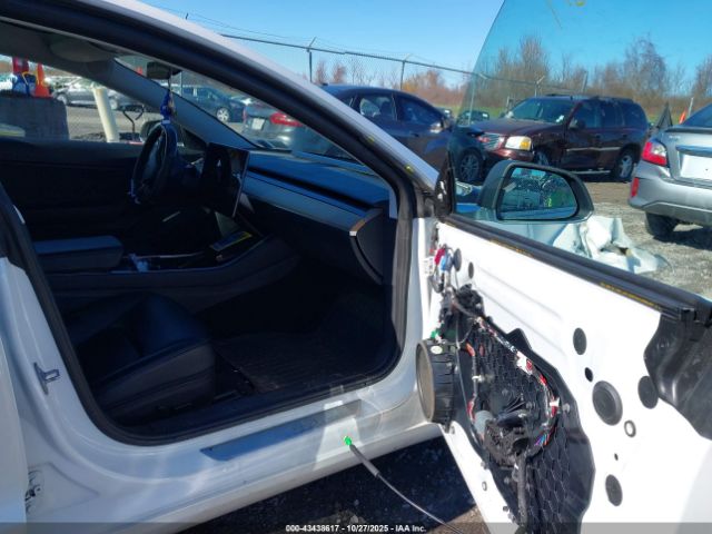 2020 TESLA MODEL 3 5YJ3E1EB4LF647876 Photo 4