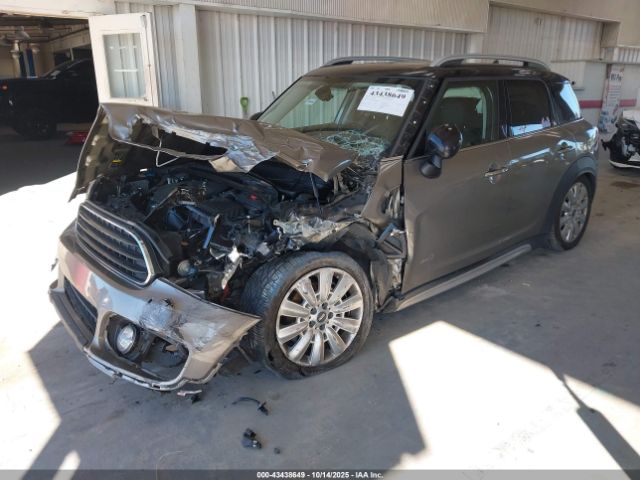 2018 MINI COUNTRYMAN WMZYV5C38J3E02830 Photo 1